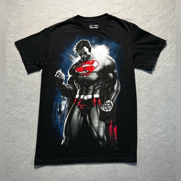 DC Comics Other - Superman Men’s Small Black Graphic T-Shirt Light Of The Sun DC Comics